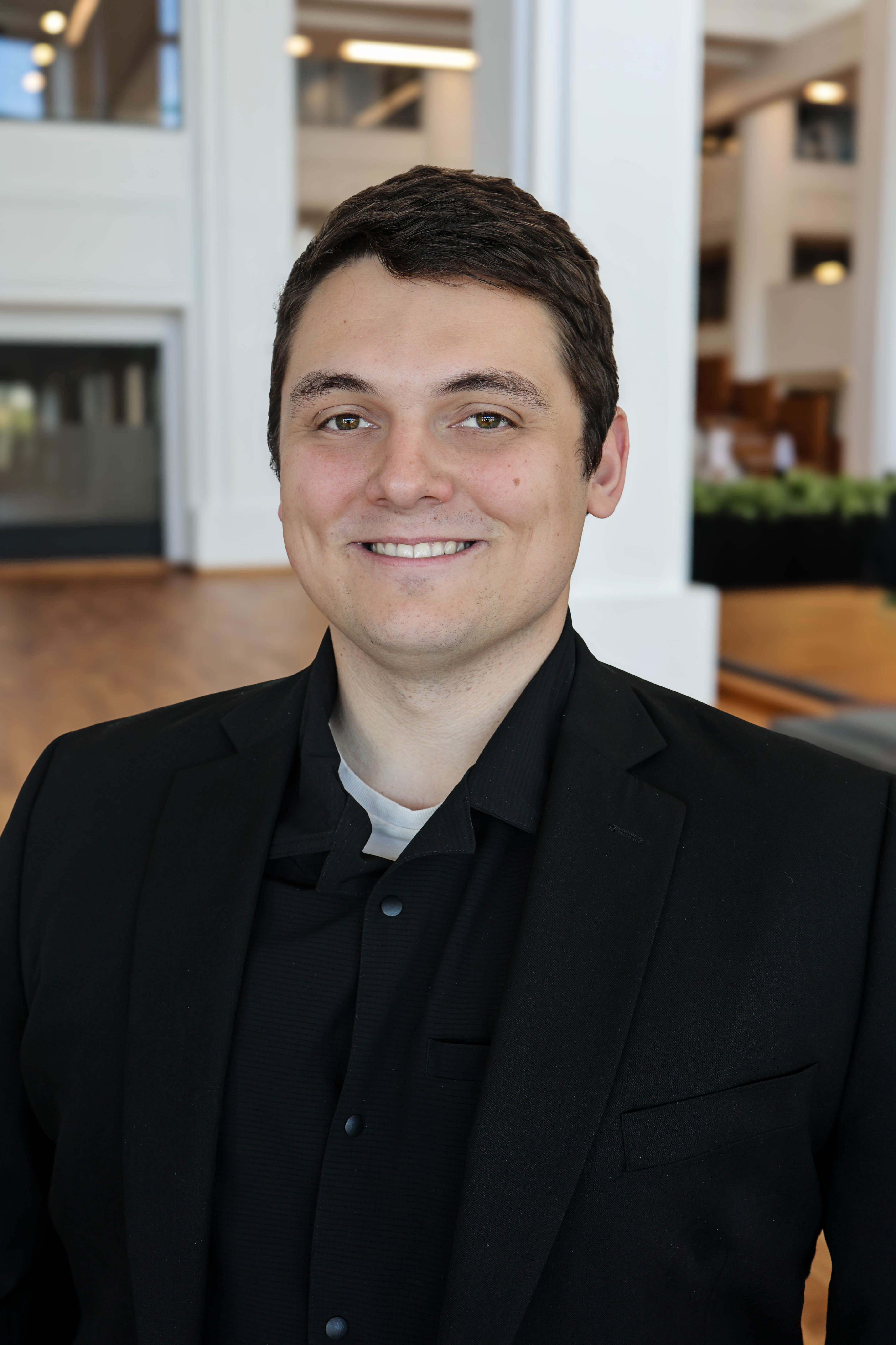 Malcolm Wallaker, listing agent